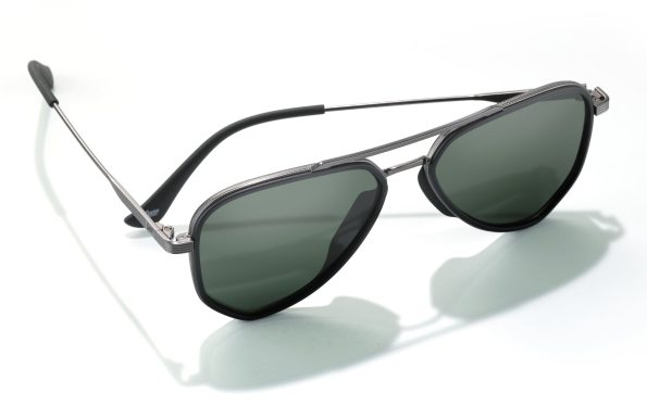 sunski_polarized_sunglasses_astra_black_forest_3