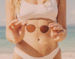 sunski_polarized_sunglasses_baia_champagne_amber_featured